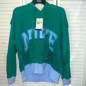 🍾🍾🎉New Year Clearance🎉🍾🍾 Nike Women’s Oversized Hoodie